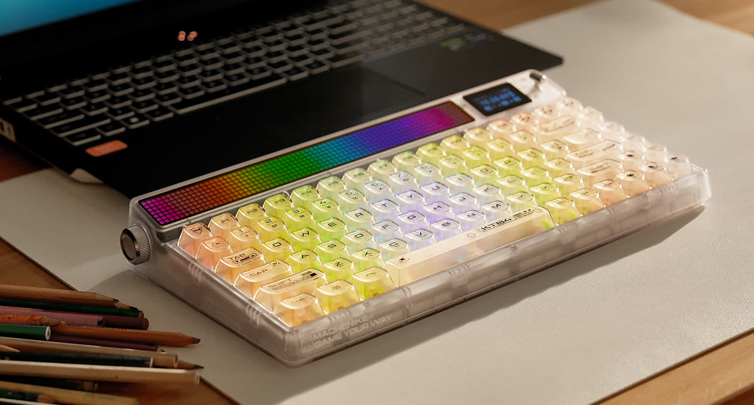 Ce clavier mécanique à double écran dépasse l'objectif de Kickstarter en 14 minutes 2 Le clavier mecanique a double ecran depasse lobjectif de Kickstarter