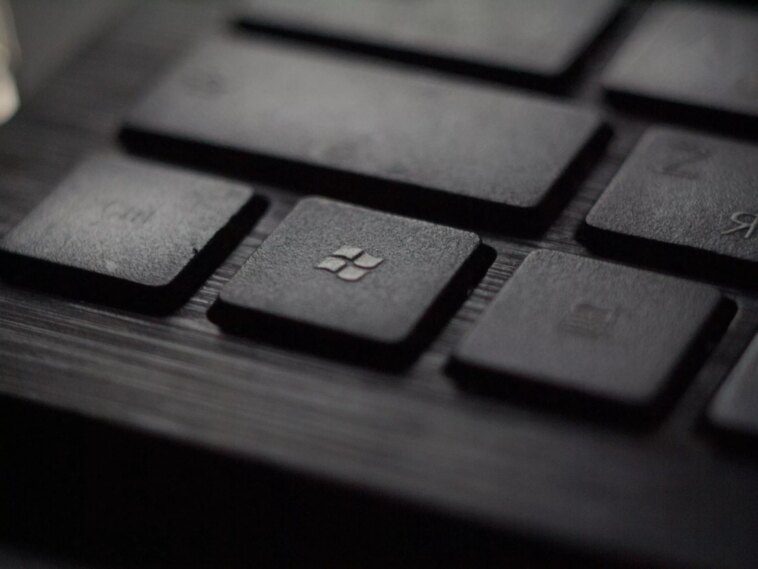 Le marché des PC est en rebond, grâce à la date imminente de fin de support de Windows 10 et aux PC IA 1 The PC market is on the rebound, thanks to Windows 10