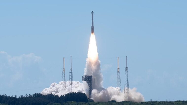 Pertes d'hélium sur la Starliner en route vers l'ISS: deux astronautes à bord 1 Starliner au décollage. Crédit: Boeing Space