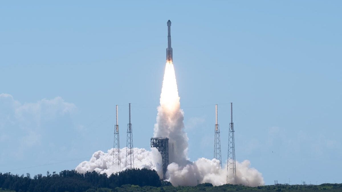 Pertes d'hélium sur la Starliner en route vers l'ISS: deux astronautes à bord 2 Starliner au décollage. Crédit: Boeing Space
