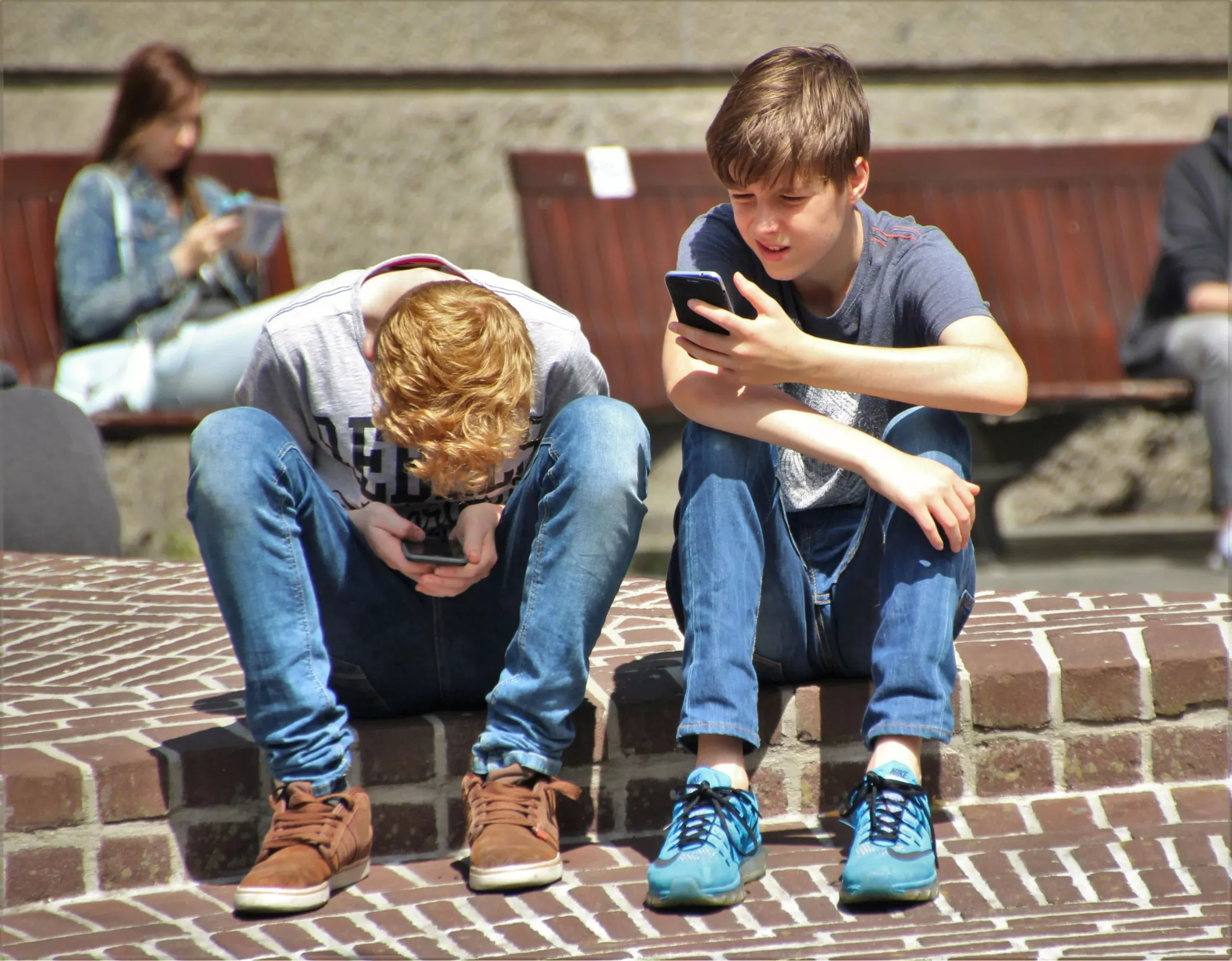 Une nouvelle étude IRMf révèle que la dépendance à Internet modifie physiquement la chimie du cerveau chez les enfants de 10 à 19 ans 2 Une nouvelle etude IRMf revele que la dependance a Internet