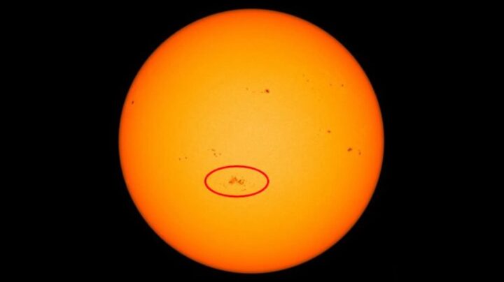 Une tache solaire très active est de nouveau dirigée vers nous. Que pouvons-nous attendre 2 Une tache solaire tres active est de nouveau dirigee vers