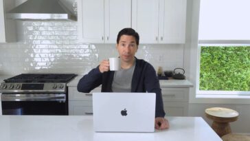 "je suis un Mac" l'acteur grandit pour promouvoir Windows sur les PC Arm pour Qualcomm 4 I