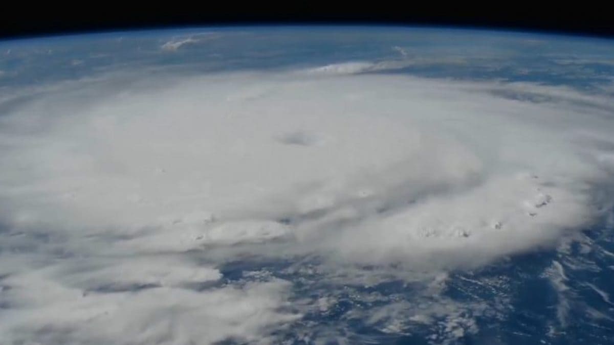Pourquoi l'ouragan Beryl a été si précoce et quel est le lien avec la température de l'océan pour son arrivée 3 L'ouragan Beryl vu de l'espace. Crédit : NASA