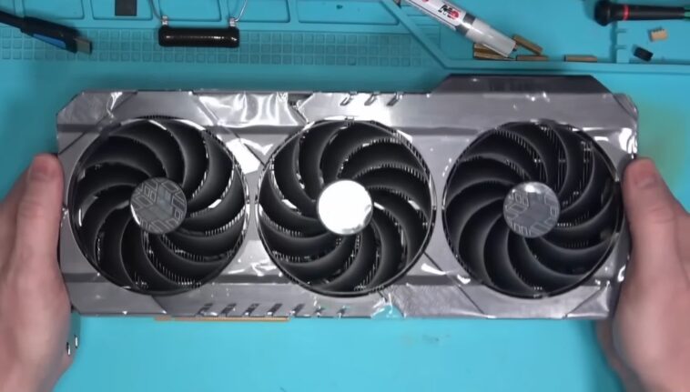 Une arnaque incroyablement vend une RTX 3080 Ti comme une RTX 4090 1 Incredibly detailed scam relabels RTX 3080 Ti cards as RTX 4090