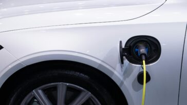 Des usines automobiles fermées seront converties en usines de véhicules électriques grâce à une nouvelle subvention du gouvernement américain de 1,7 milliard de dollars 29 Closed auto manufacturing plants will be converted into EV factories using new $1.7 billion US government grant
