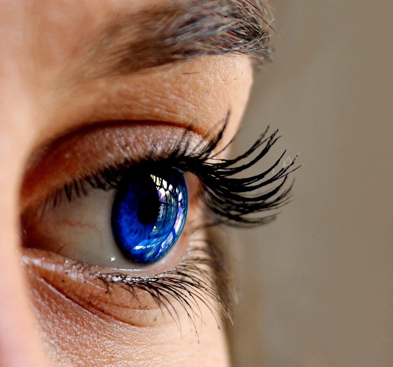 Pourquoi les extensions de cils peuvent être dangereuses pour la santé : l'explication de l'expert 4 Immagine
