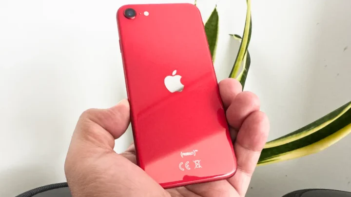 iPhone SE 4 : de nouvelles informations, écran OLED et une caméra de 48 MP 3 1721673406 353 iPhone SE 4 des rumeurs indiquent le debut de.webp