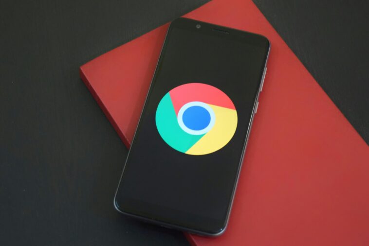 Google se concentre sur la confidentialité des utilisateurs et conservera désormais les cookies tiers dans Chrome 1 Google pivots on user privacy, will now keep third-party cookies in Chrome