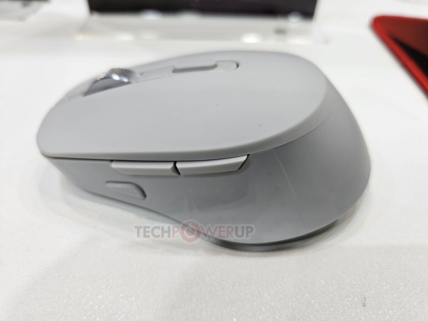 La souris du futur est réelle : utilise des supercondensateurs au lieu de piles et se charge en 5 minutes 3 souris i-rocks prototype supercondensateur