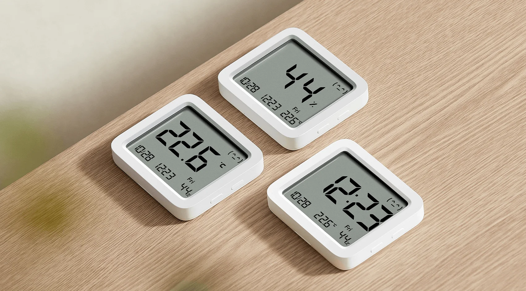 Xiaomi lance sur le marché mondial le renouvellement de l'un de ses produits pas cher les plus intéressants 3 Le Xiaomi Smart Temperature and Humidity Monitor 3 avec les écrans disponibles
