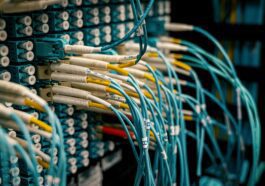 Des perturbations Internet dans toute la France après la coupure de câbles de fibre optique dans un présumé sabotage 74 Internet disruptions across France after fiber optic cables cut in suspected sabotage