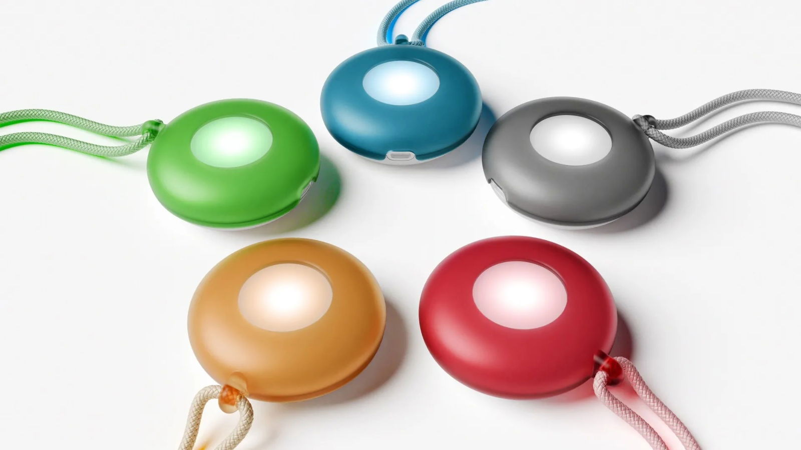 Ce dispositif IA semble tout droit sorti de Black Mirror : un "ami" en forme de pendentif qui écoute ce que vous dites 3 Collier Friend IA