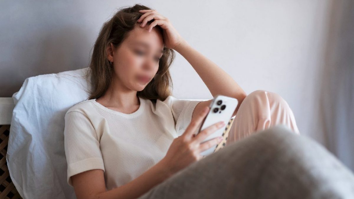 Déshabillez les camarades avec une application: 15 garçons condamnés à un an de liberté surveillée 2 Image