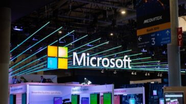 Microsoft blâme l'Union Européenne pour la catastrophe de CrowdStrike