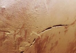 Image de la Fossa de Aganippe sur Mars
