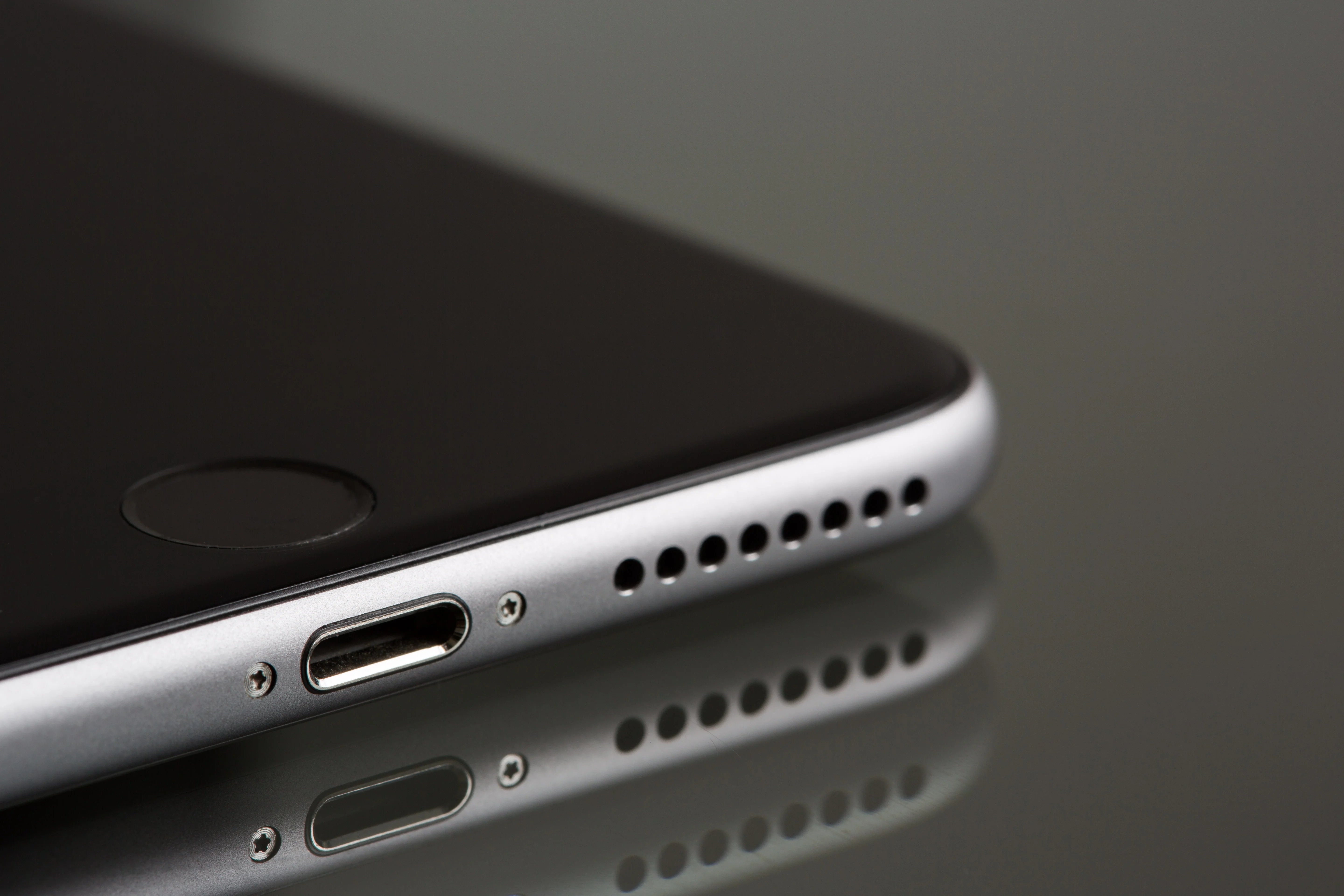 Pourquoi le téléphone ne sonne pas et que faire pour y remédier 5 Haut-parleur d'un téléphone mobile