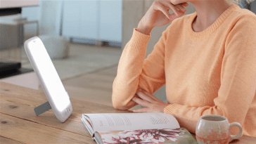 Il s'agit de Beurer TL 35, la lampe de lumière du jour qui met fin à la fatigue et change votre humeur