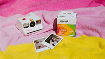 Votre meilleur allié pour cet été : Polaroid Go Gen 2, le plus petit appareil photo analogique du monde