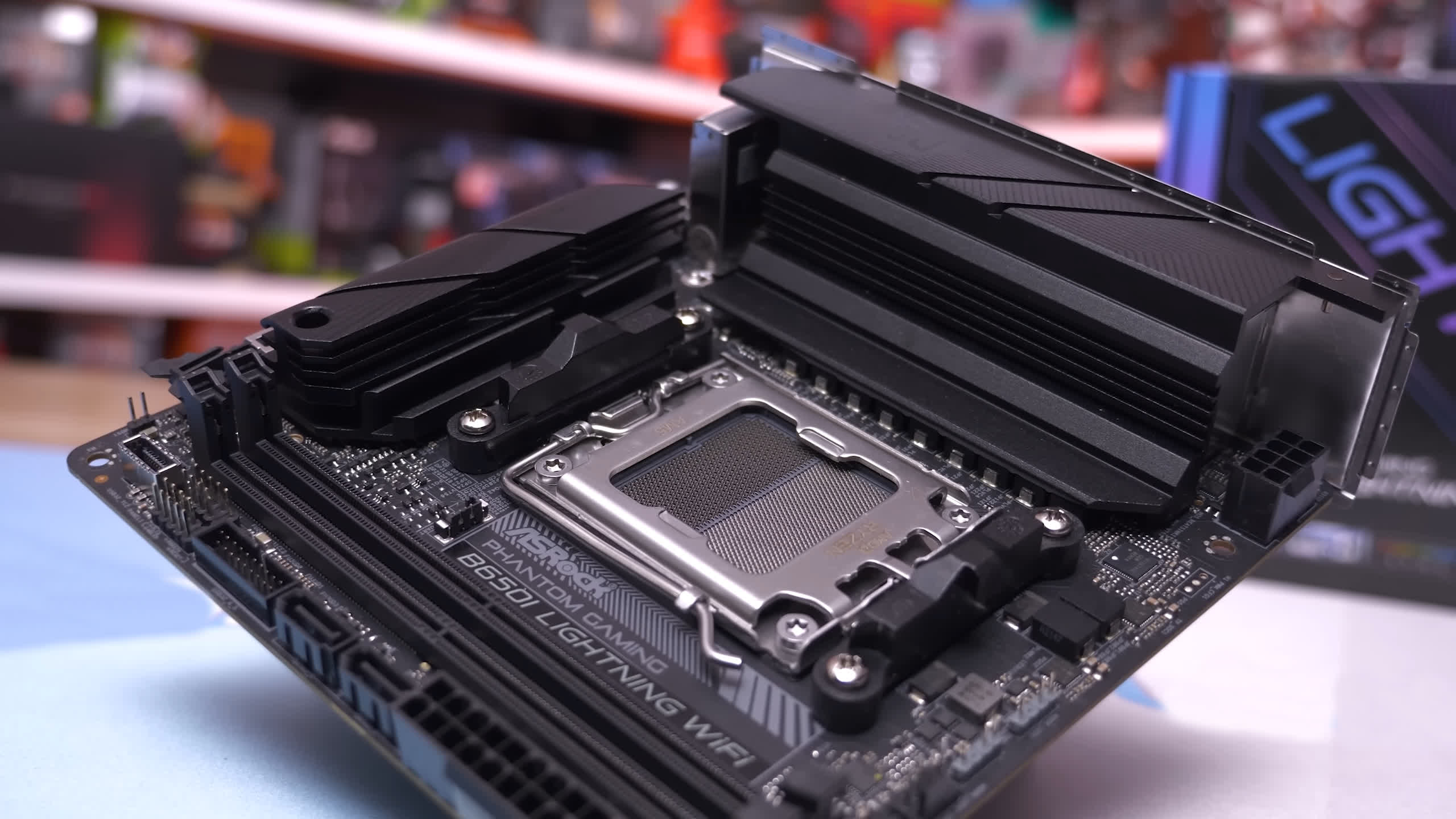 Tour d'horizon des cartes mères AMD AM5 Mini-ITX pour Ryzen 7000/8000/9000 18 1722513467 566 Tour dhorizon des cartes meres AMD AM5 Mini ITX pour Ryzen