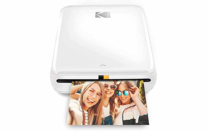 Les meilleures imprimantes bon marché pour 2024 9 Product image of the Kodak Step Instant Mobile photo printer in white.