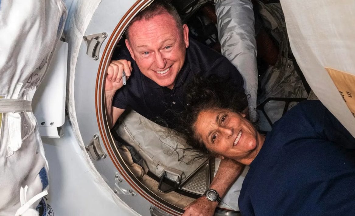 Astronautes bloqués sur l'ISS, Guidoni : "Préparé, mais la NASA doit prendre une décision difficile" 3 Les deux astronautes Butch Wilmore et Suni Williams bloqués sur l'ISS