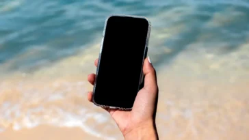 Pourquoi mon téléphone s'éteint-il tout seul et comment le réparer ? 14 Why Does My Phone Keep Turning Off