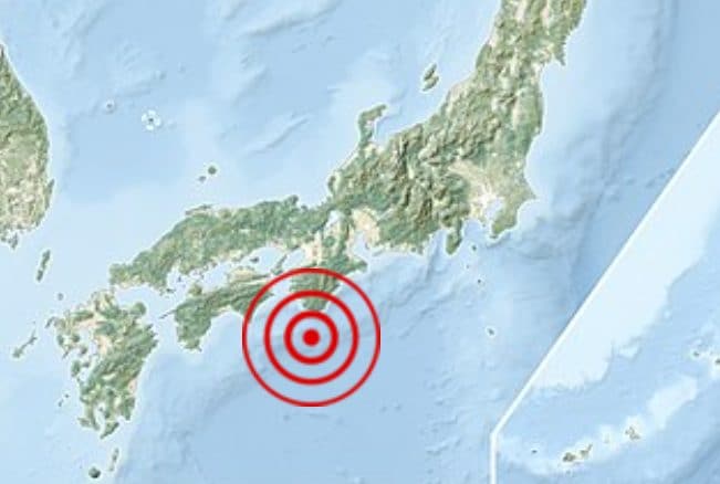 Le Japon a levé l'alerte pour le méga-séisme, mais le risque d'un désastre n'est pas terminé 3 Crédit: Alexrk2