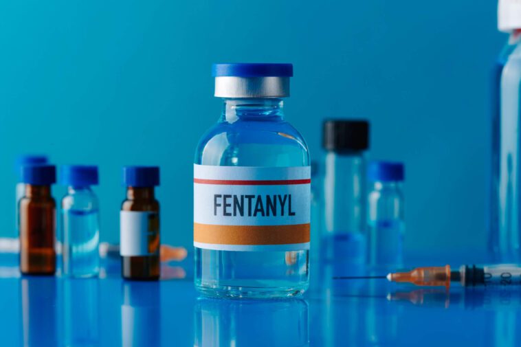 Un nouveau dispositif implantable est conçu pour arrêter les surdoses d'opioïdes en cours 1 New implantable device is designed to stop opioid overdoses in progress
