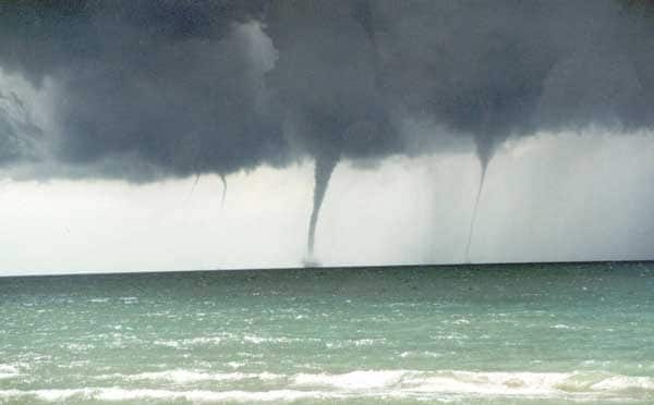 Que sont les trombes marines, sont-elles prévisibles et pourquoi peuvent-elles couler un navire 5 Crédit : NOAA / L. Glover