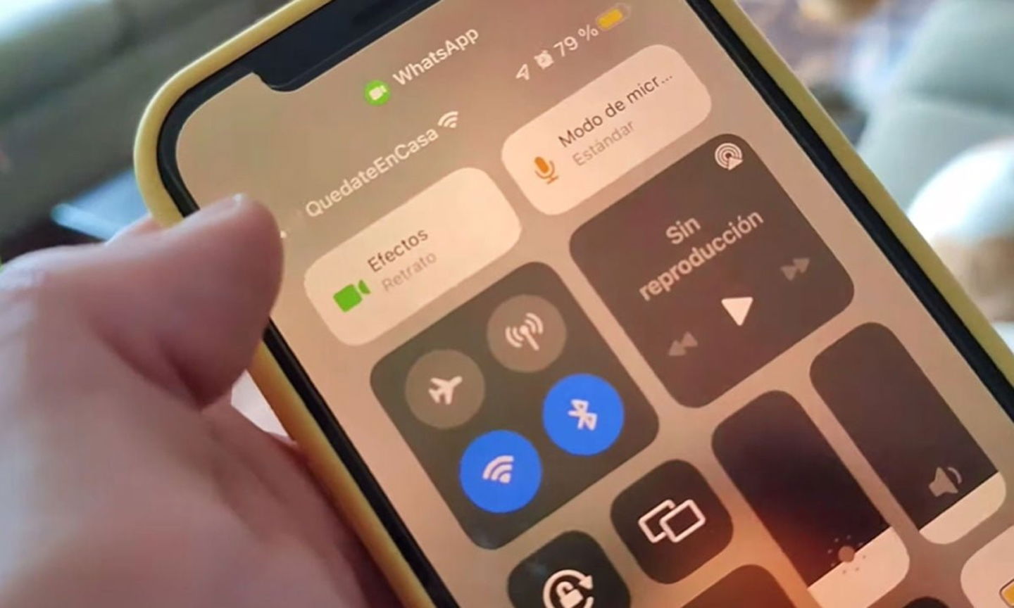 Comment activer les réactions dans les appels vidéo de WhatsApp 5 Il est également possible d'ajouter des filtres lors des vidéoconférences sur WhatsApp
