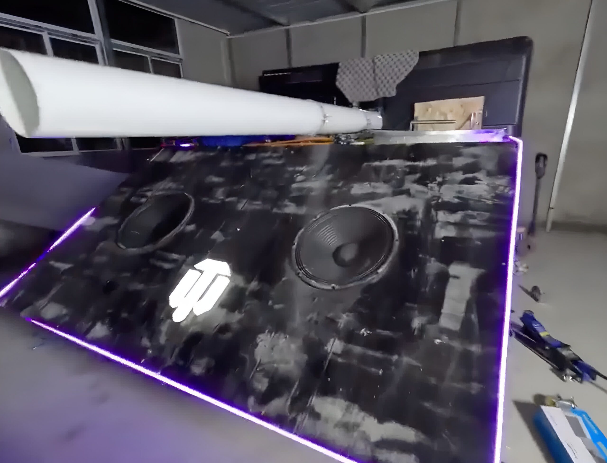Tank sim fanatics build multi-person rig with working hatches and ammo loading system