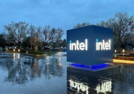 Intel mulls splitting divisions as financial woes continue