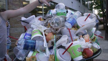 Des chercheurs découvrent un moyen peu coûteux de vaporiser le plastique et de l'utiliser pour fabriquer davantage de plastique 28 Researchers unlock cheap way to vaporize plastic and use it to make more plastic