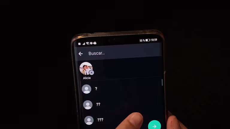 Comment attribuer des surnoms à vos contacts WhatsApp
