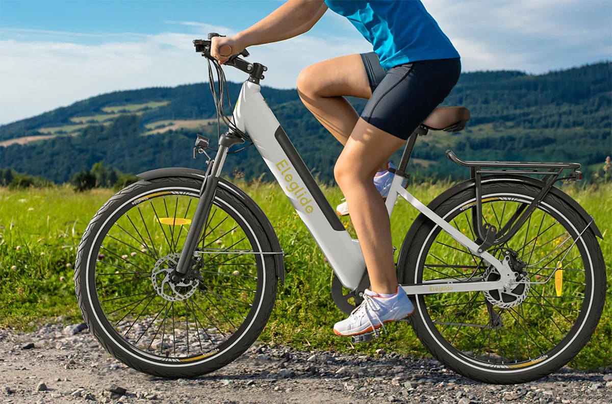Grosses réductions sur les E-Bike Eleglide et Touroll pour le Rentrée Scolaire ! 3 Eleglide T1 Trekking
