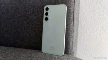 Le dernier Samsung Galaxy haut de gamme abordable se met à jour avec le patch de sécurité d'août 25 Le dernier smartphone haut de gamme abordable de Samsung se met à jour avec le patch de sécurité d'août