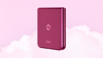 Le mobile à clapet de ton adolescence revient sous la forme d'un pliable avec IA : voici le motorola razr 50 ultra Hot Pink 7 Le mobile à clapet de votre adolescence revient sous forme de pliable avec IA : voici le motorola razr 50 ultra Hot Pink