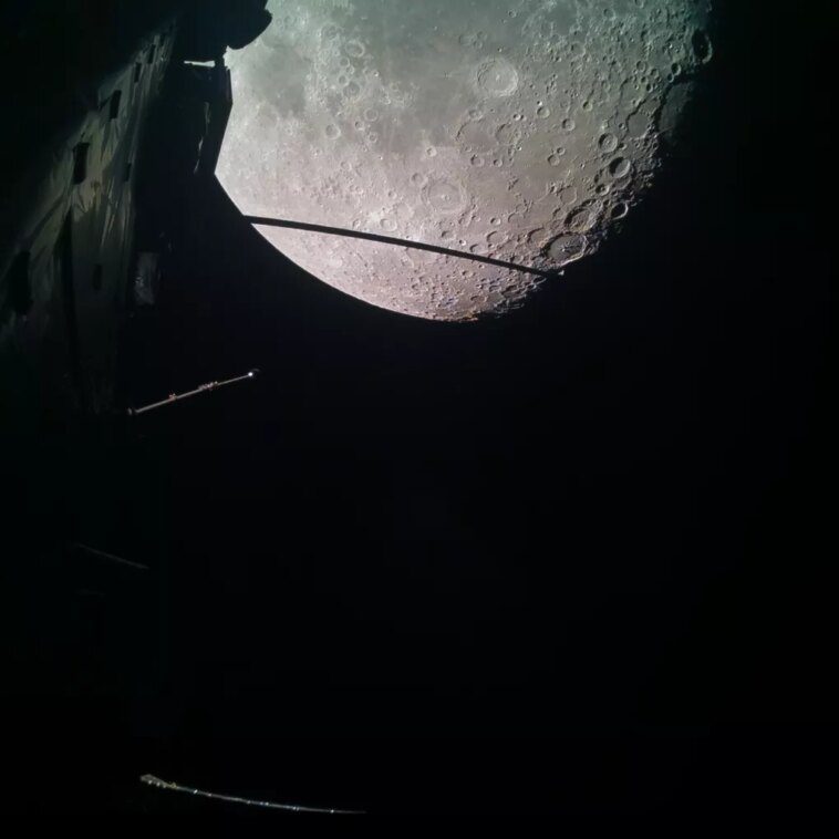 Le premier tir à la fronde autour de la Terre et de la Lune donne lieu à de nouvelles photos fantastiques 1 Le premier tir à la fronde autour de la Terre et de la Lune donne lieu à de nouvelles photos fantastiques
