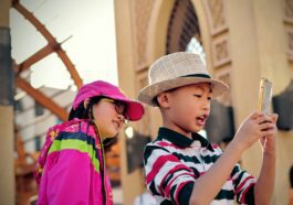 British mobile network EE advises against giving smartphones to children under 11