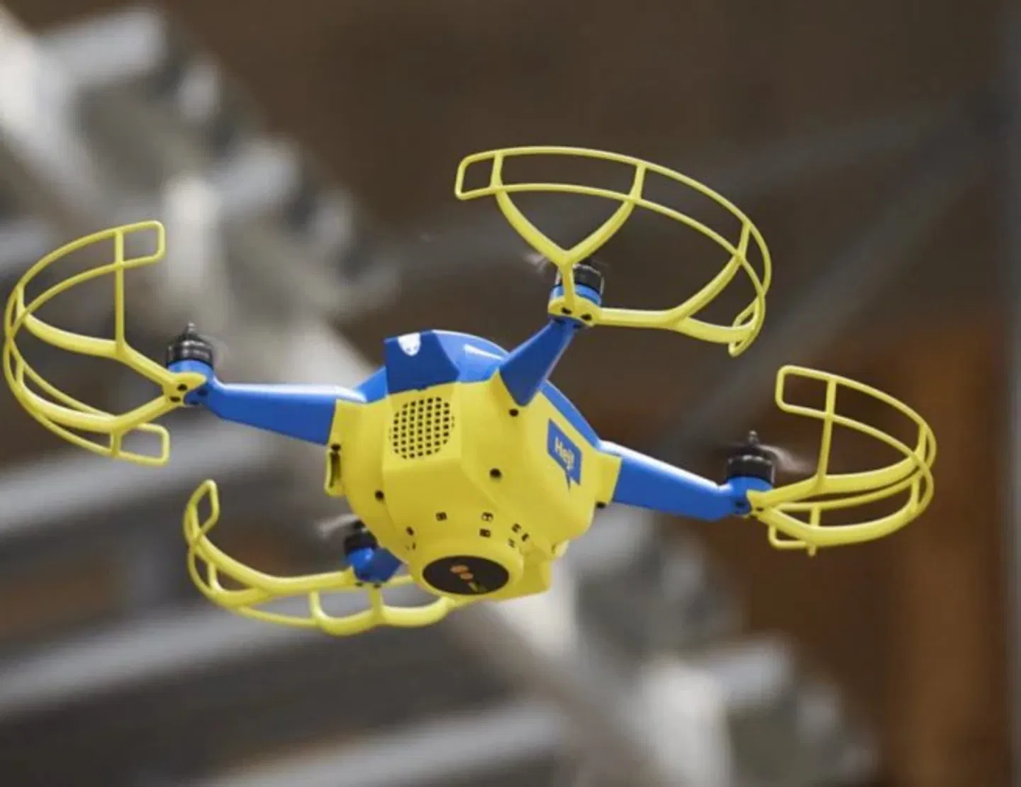 Voici les 100 drones qu'IKEA utilise dans ses entrepôts à travers l'Europe 3 Voici les drones utilisés par IKEA dans ses magasins