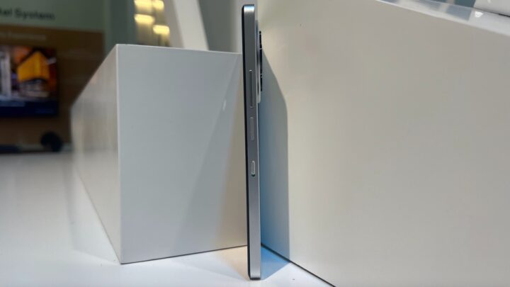 TCL 50 Pro Nxtpaper 5G : le nouveau smartphone avec "écran en papier" 5 1725726597 223 TCL 50 Pro Nxtpaper 5G le nouveau smartphone avec