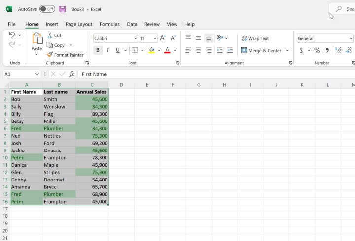 Données dupliquées mises en surbrillance dans Microsoft Excel.
