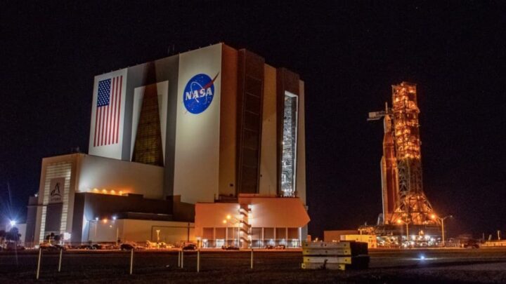 La NASA est-elle en train de prendre du retard ? Des experts du secteur aérospatial alertent l'agence sur un "futur creux" 3 Bâtiment NASA