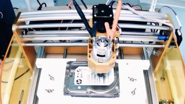 Microsoft fait preuve d'intelligence en matière de recyclage des disques durs grâce à des robots qui extraient les métaux précieux 18 Microsoft gets smart about HDD recycling with robots that extract valuable metals