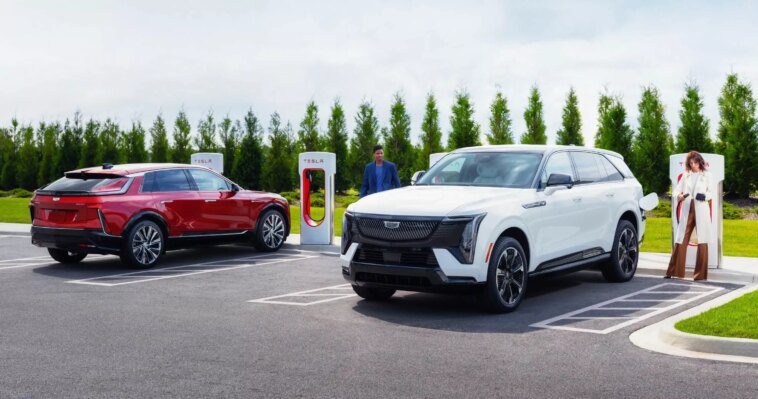 Les voitures électriques GM peuvent maintenant utiliser le réseau de Superchargeurs de Tesla 1 GM electric cars can now use Tesla