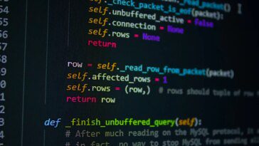 Une startup dévoile "Fair Source" pour combler le fossé entre le code source ouvert et les licences propriétaires 21 Startup unveils fair source to bridge the gap between open source and proprietary licensing