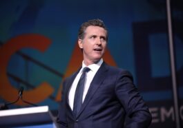 California governor demonstrates wishy-washy stance on digital consumer rights