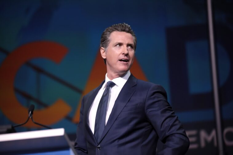 Le gouverneur de Californie démontre une position indécise sur les droits numériques des consommateurs 1 California governor demonstrates wishy-washy stance on digital consumer rights