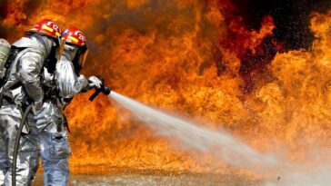 As-tu l'une de ces 3 batteries externes ? Tu devrais arrêter de les utiliser : elles risquent de prendre feu 3 Possédez-vous l'une de ces trois batteries externes ? Il est essentiel d'arrêter de les utiliser : risque d'incendie